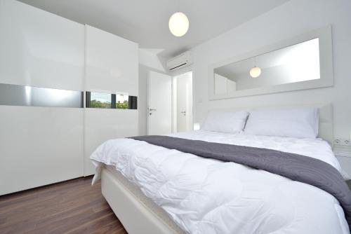 This photo about Apartments Sun Resort Nikolina shared on HyHotel.com