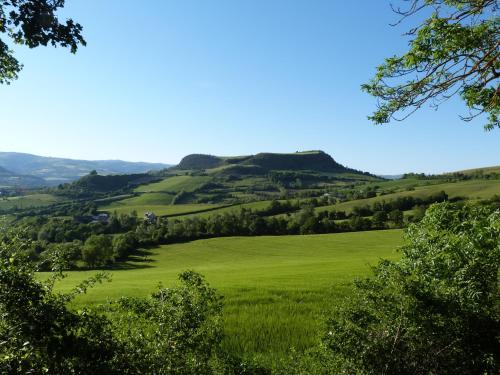 Vistas, La Reine des prés Chambres d'Hôtes (La Reine des pres Chambres d'Hotes) in Gages Vistas, La Reine des prés Chambres d'Hôtes (La Reine des pres Chambres d'Hotes) in Gages