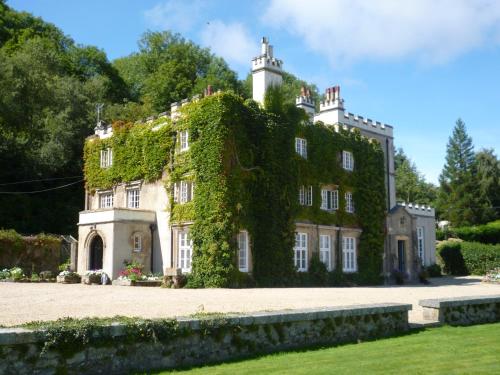 This photo about Yarner House shared on HyHotel.com