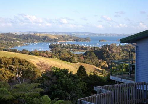 Entrance, Kereru Hill - Stay Waiheke in Palm Beach Entrance, Kereru Hill - Stay Waiheke in Palm Beach