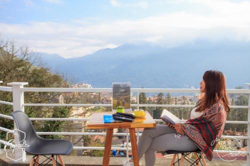 Balcony/terrace, Sapa Capsule Hotel near Thac Bac Waterfall (Silver Falls) Balcony/terrace, Sapa Capsule Hotel near Thac Bac Waterfall (Silver Falls)