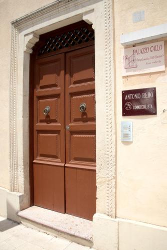 Entrance, Palazzo Gallo in Casarano Entrance, Palazzo Gallo in Casarano