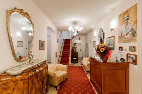 Bejárat, Villa Albertina in Lido Bejárat, Villa Albertina in Lido