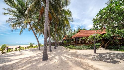 ザ リージェント シャレー リージェント ビーチ チャアム19