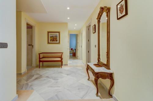 This photo about Apartamento Fuente Aloha shared on HyHotel.com