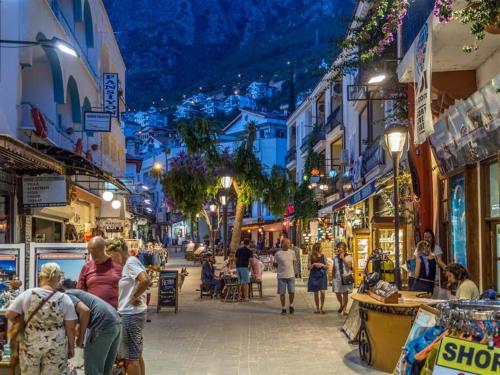 This photo about Pera Marine Pansiyon shared on HyHotel.com