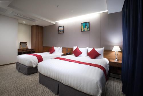 This photo about Ramada by Wyndham Jeonju shared on HyHotel.com