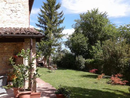 Il giardino segreto in Contigliano Il giardino segreto in Contigliano