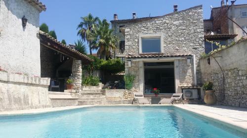 This photo about Villa Emeraude shared on HyHotel.com