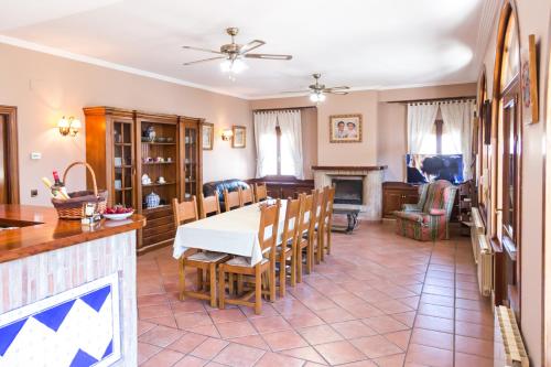 sala de TV, El Rincón de las Bardenas (El Rincon de las Bardenas) in La Rioja sala de TV, El Rincón de las Bardenas (El Rincon de las Bardenas) in La Rioja