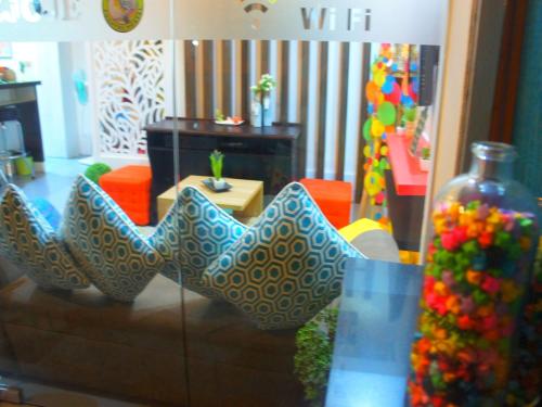 Shejoje Poshtel Hostel near University of the Visayas - Colon Campus Shejoje Poshtel Hostel near University of the Visayas - Colon Campus