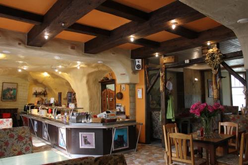 Étterem, City Center Kakis B&B in Sigulda Étterem, City Center Kakis B&B in Sigulda