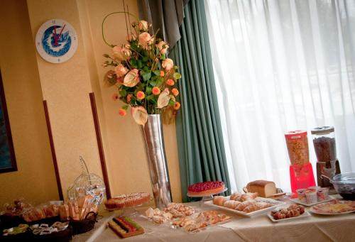 Comida y bebida, Aerhotel Phelipe in Lamezia Terme Comida y bebida, Aerhotel Phelipe in Lamezia Terme