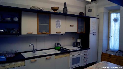 This photo about Al Pantheon Con Thomas Mann shared on HyHotel.com