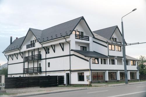 Eksterijer hotela, La Conac in Vaslui Eksterijer hotela, La Conac in Vaslui