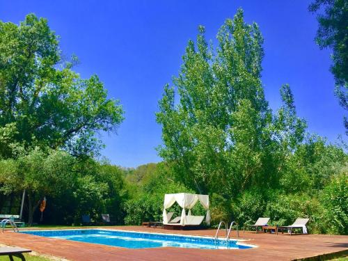 Piscina, Hotel Masia La Palma in Espinavessa Piscina, Hotel Masia La Palma in Espinavessa