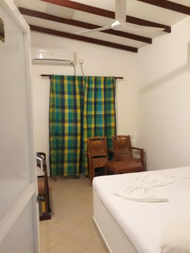 Anicia Beach House Hotel