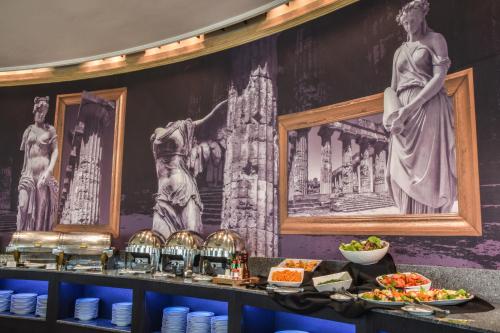 طعام و مشروبات, فندق راديسون مونتيفيديو فيكتوريا بلازا (Radisson Montevideo Victoria Plaza Hotel) in مركز مدينة مونتيفيديو طعام و مشروبات, فندق راديسون مونتيفيديو فيكتوريا بلازا (Radisson Montevideo Victoria Plaza Hotel) in مركز مدينة مونتيفيديو