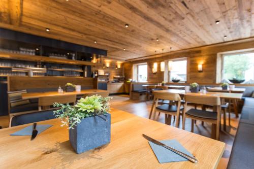 Restaurant, Landgasthof Zahn in Elchingen Restaurant, Landgasthof Zahn in Elchingen