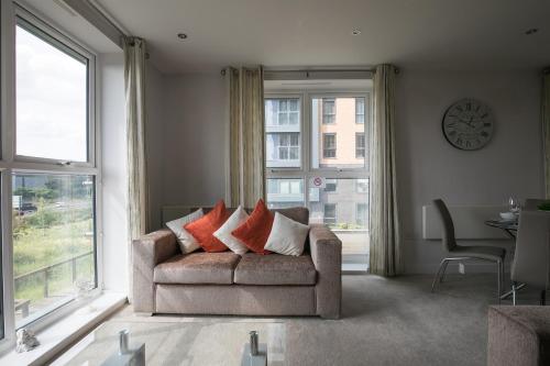 Hotel Cygnet House, Kennet Island Serviced Apartment by Ferndale