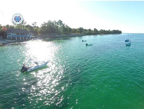παραλία, Dolphin Dhow Beach Safaris in Βιλανκούλος παραλία, Dolphin Dhow Beach Safaris in Βιλανκούλος