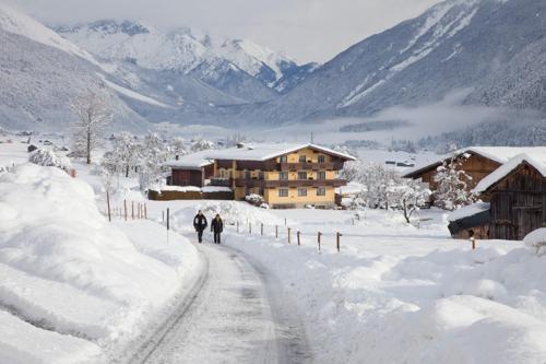 Exterior view, Banders Landhaus in Imst Exterior view, Banders Landhaus in Imst