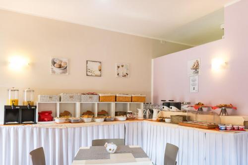 โรงแรมอัลปี รีสอร์ต (Hotel Alpi Resort) near จัตุรัสวิตตอริโอ เวเนโต โรงแรมอัลปี รีสอร์ต (Hotel Alpi Resort) near จัตุรัสวิตตอริโอ เวเนโต