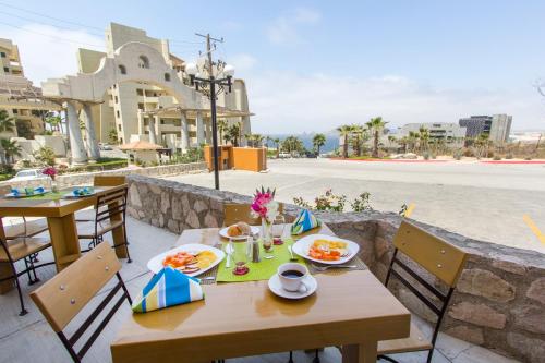 Food and beverages, Sunrock Condo Hotel in Cabo del Sol Food and beverages, Sunrock Condo Hotel in Cabo del Sol