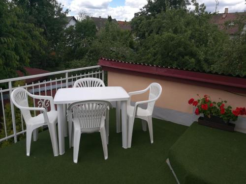 Balkong/terasse, Apartman v zahrade in Jindrichuv Hradec Balkong/terasse, Apartman v zahrade in Jindrichuv Hradec