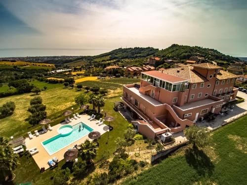 Exterior view, Villa Susanna Degli Ulivi - Resort & Spa in Colonnella Exterior view, Villa Susanna Degli Ulivi - Resort & Spa in Colonnella