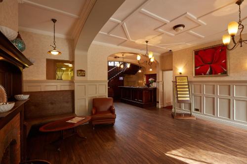 Lobby, The Lismoyne Hotel in Fleet Central Lobby, The Lismoyne Hotel in Fleet Central