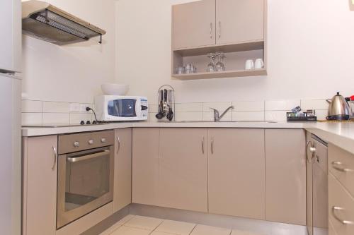 Kitchen, Beachside Resort Motel Whitianga in Whitianga Kitchen, Beachside Resort Motel Whitianga in Whitianga
