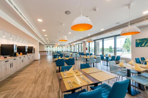 Restaurant, Akademia Hotel in Balatonfured Restaurant, Akademia Hotel in Balatonfured