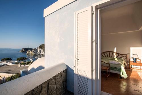 Balcony/terrace, Hotel Villaggio Dei Pescatori in Ponza Island Balcony/terrace, Hotel Villaggio Dei Pescatori in Ponza Island