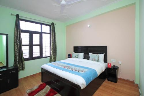 This photo about OYO 8987 HD View Point shared on HyHotel.com