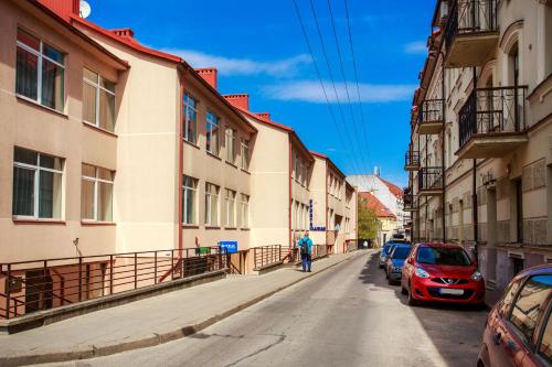 Eingang, Old Town Trio in Vilnius Eingang, Old Town Trio in Vilnius