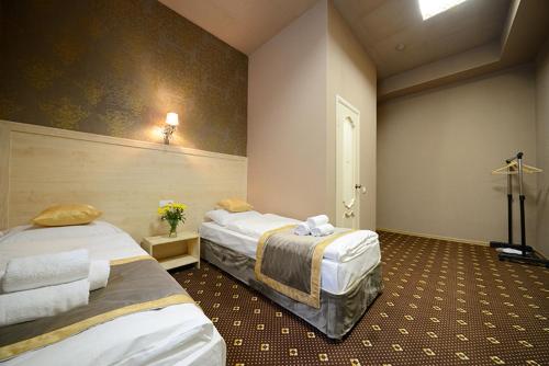 This photo about Apelsin Hotel on Vystavochnaya shared on HyHotel.com