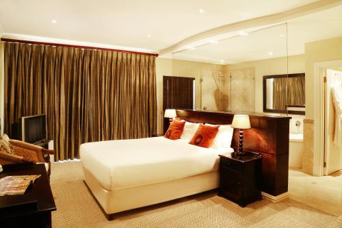 This photo about Alfreds Manor shared on HyHotel.com