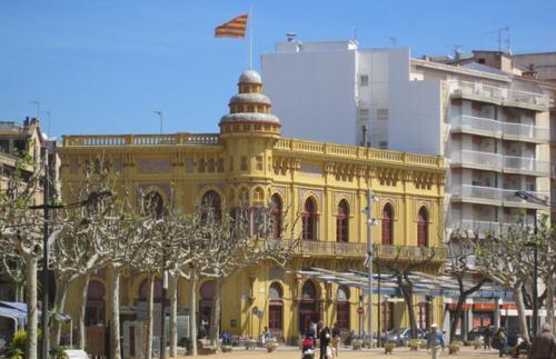 Hotel Hostal Chic in San Feliu de Guixols Hotel Hostal Chic in San Feliu de Guixols
