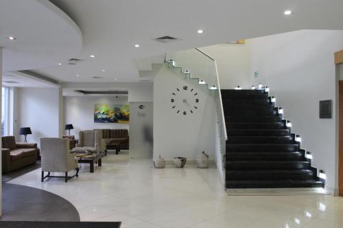 לובי, Hotel Diego de Almagro Temuco in טמוקו לובי, Hotel Diego de Almagro Temuco in טמוקו