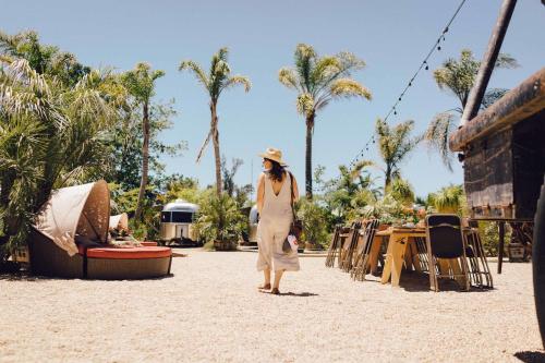 Caravan Outpost in Ojai (CA) Caravan Outpost in Ojai (CA)