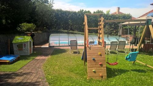 烏克里庫旅館 (Depandance Hotel u Crliku) in 泰捷奇察 烏克里庫旅館 (Depandance Hotel u Crliku) in 泰捷奇察