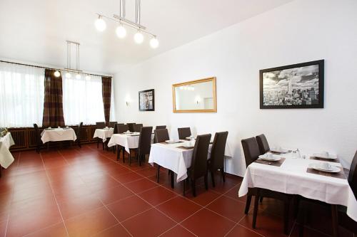 مطعم, Hotel Jasmin in Pforzheim مطعم, Hotel Jasmin in Pforzheim