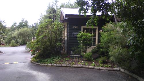 Entrada, Creel Lodge in Turangi Entrada, Creel Lodge in Turangi