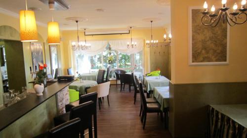 Restaurant, Ahorn Hotel & Restaurant in Cottbus Restaurant, Ahorn Hotel & Restaurant in Cottbus