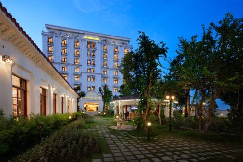 출입구, 닌 빈 히든 참 호텔 앤 리조트 (Ninh Binh Hidden Charm Hotel And Resort) in 닌빈 출입구, 닌 빈 히든 참 호텔 앤 리조트 (Ninh Binh Hidden Charm Hotel And Resort) in 닌빈
