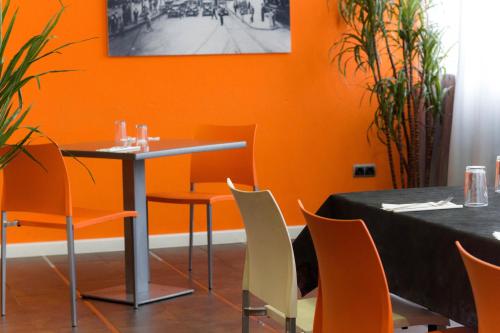Shared lounge/TV area, H2 Fuenlabrada in Madrid Shared lounge/TV area, H2 Fuenlabrada in Madrid