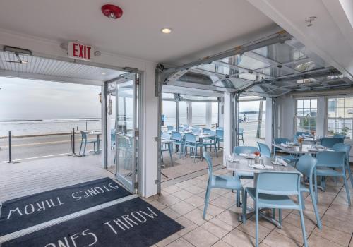 This photo about Stones Throw shared on HyHotel.com