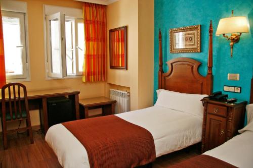 This photo about Hostal Victoria II shared on HyHotel.com