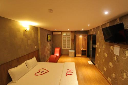 This photo about TH Hotel shared on HyHotel.com